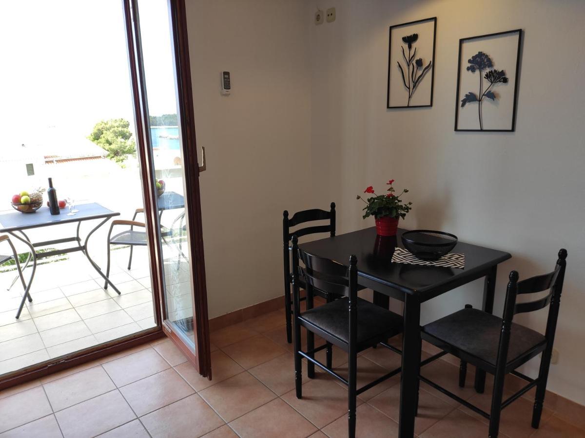 Apartments With A Parking Space Novalja, Pag - 6552 Luaran gambar