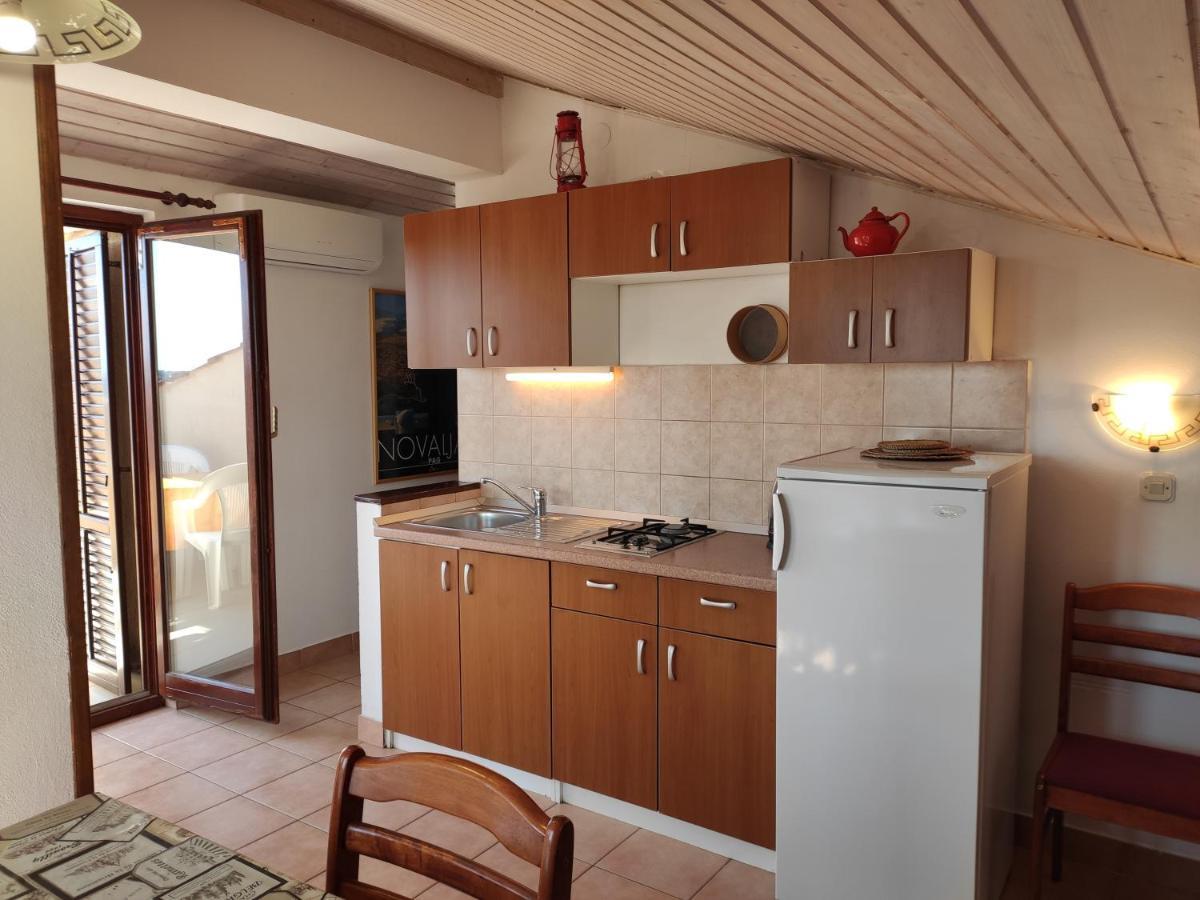 Apartments With A Parking Space Novalja, Pag - 6552 Luaran gambar
