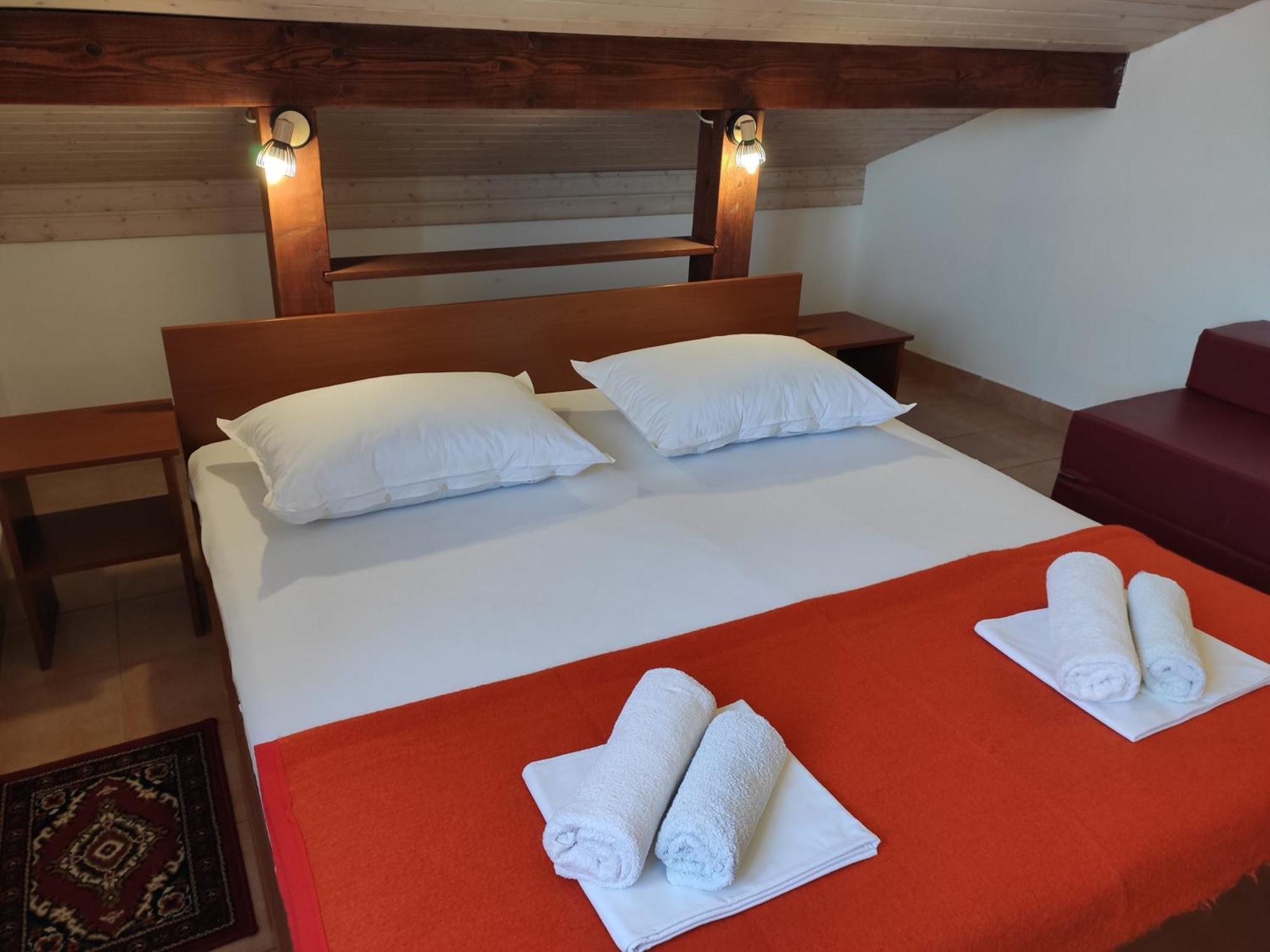Apartments With A Parking Space Novalja, Pag - 6552 Bilik gambar